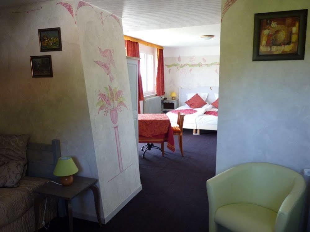 Hôtel Restaurant La Vigotte Girmont-Val-d'Ajol Extérieur photo